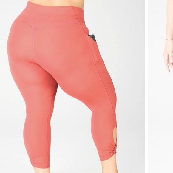 🐻(2/$100) FABLETICS: NWT Workout Set - Picture 6 of 7
